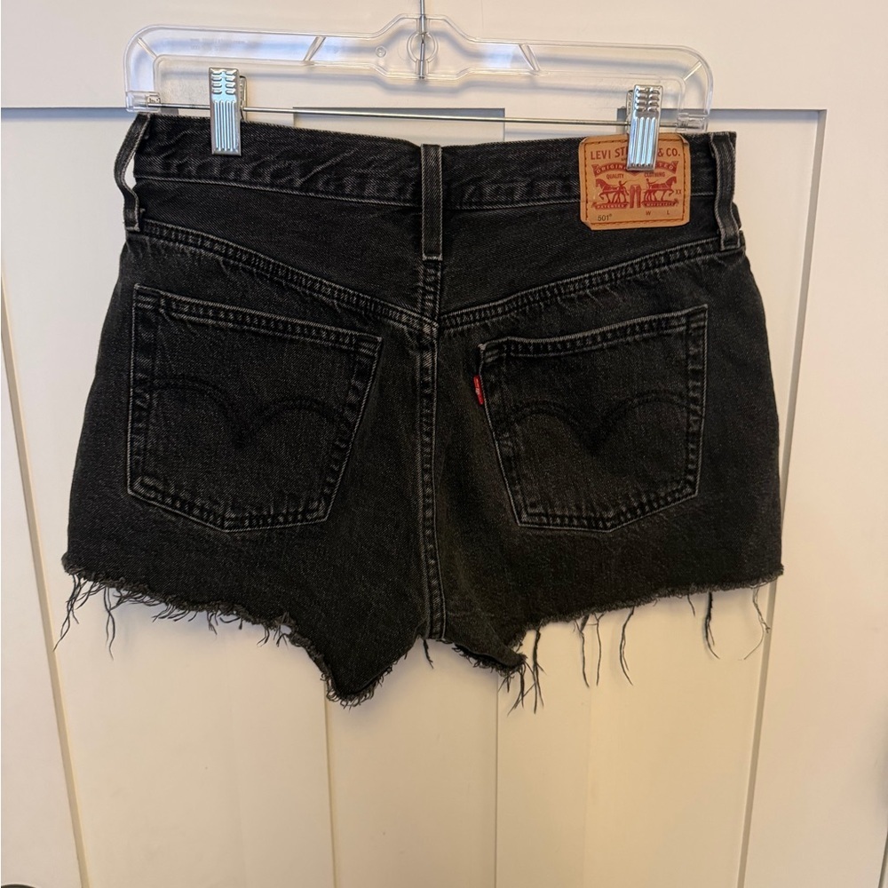 Levi’s 501 Classic Cut Off Jean shorts Size 27 Button Fly 100% Cotton Black - Picture 2 of 7